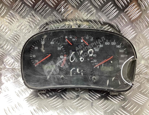 Щиток приборов (приборная панель) Volkswagen Golf IV (1J) 1997-2004  Volkswagen Golf Golf IV (1J) 1997-2004