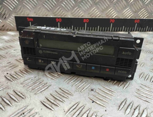 Блок управления печки/климат-контроля Volkswagen Passat B5+ (3B) 2000-2005 рестайлинг  Volkswagen Passat Passat B5+ (3B) 2000-2005 рестайлинг