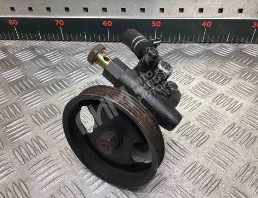 Насос гидроусилителя руля Nissan Almera I (N15) 1995-2000  Nissan Almera Almera I (N15) 1995-2000