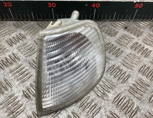 Поворотник левый Volkswagen Caddy II (9K) 1995-2003  Volkswagen Caddy Caddy II (9K) 1995-2003