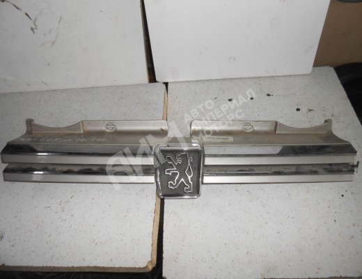 Решетка радиатора Peugeot 605 1989-1999  Peugeot 605 605 1989-1999