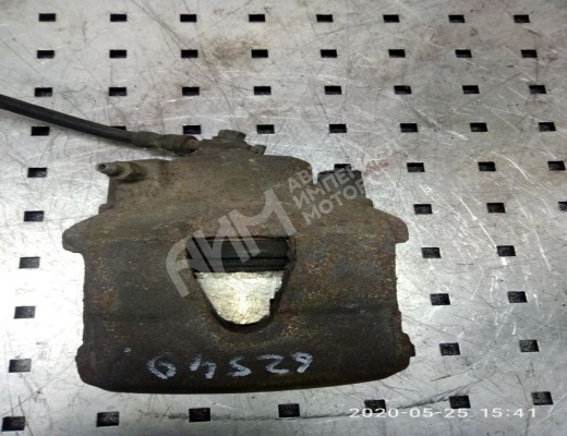 Суппорт передний правый Skoda Octavia A4 Tour (1U) 1996-2010  Skoda Octavia Octavia A4 Tour (1U) 1996-2010