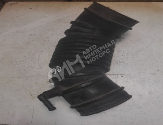 Патрубок впускного коллектора Mitsubishi Galant VIII 1996-2003  Mitsubishi Galant Galant VIII 1996-2003
