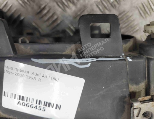 Фара правая Audi A3 I (8L) 1996-2000  Audi A3 A3 I (8L) 1996-2000