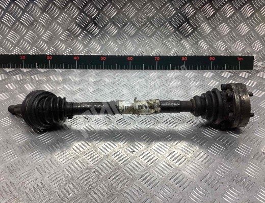 Полуось передняя левая (приводной вал, ШРУС) Audi 100 C3 1982-1991  Audi 100 100 C3 1982-1991