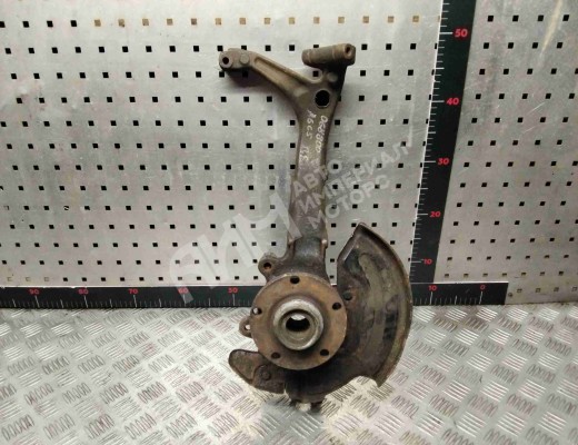 Кулак поворотный правый Audi A6 C5 (4B) 1997-2001  Audi A6 A6 C5 (4B) 1997-2001