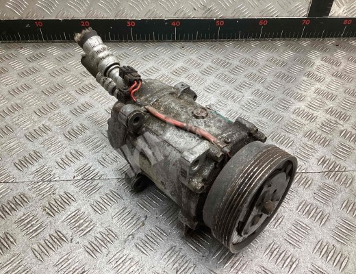 Компрессор кондиционера Volkswagen Passat B4 (3A) 1993-1997  Volkswagen Passat Passat B4 (3A) 1993-1997