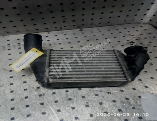 Интеркулер Volkswagen Passat B5+ (3B) 2000-2005 рестайлинг  Volkswagen Passat Passat B5+ (3B) 2000-2005 рестайлинг