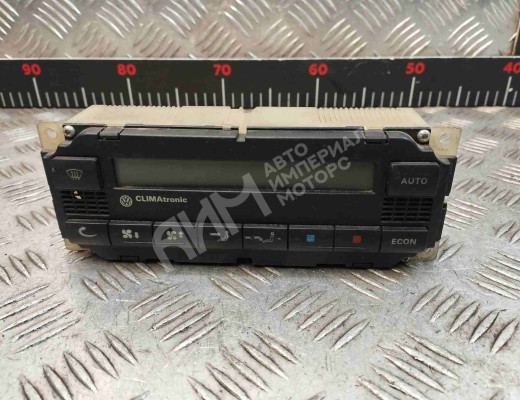 Блок управления печки/климат-контроля Volkswagen Passat B5 (3B) 1996-2000  Volkswagen Passat Passat B5 (3B) 1996-2000