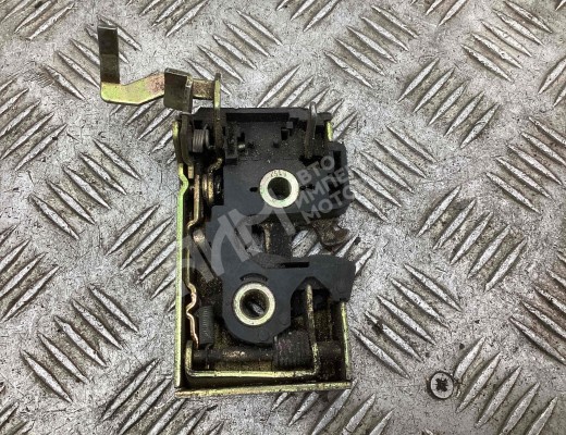 Замок двери передней правой Volkswagen Passat B3 1988-1993  Volkswagen Passat Passat B3 1988-1993