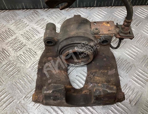Суппорт передний правый Renault Laguna II (X74) 2001-2005  Renault Laguna Laguna II (X74) 2001-2005