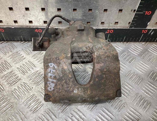 Суппорт передний правый Renault Laguna II (X74) 2001-2005  Renault Laguna Laguna II (X74) 2001-2005