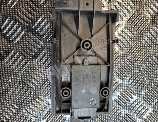 Сопротивление печки Audi A3 I (8L) 1996-2000  Audi A3 A3 I (8L) 1996-2000