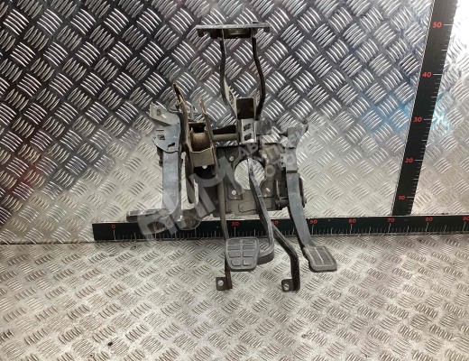 Узел педальный (блок педалей) Volkswagen Sharan I (7M) 1995-2000  Volkswagen Sharan Sharan I (7M) 1995-2000