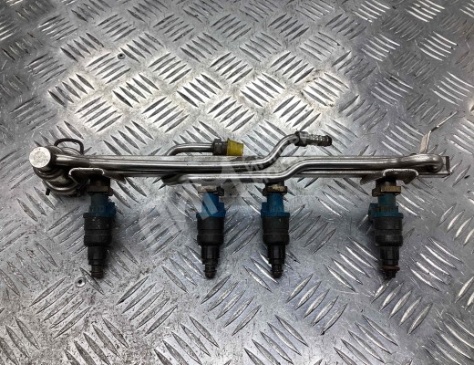 Форсунка Audi A4 B5 (8D) 1994-1999  Audi A4 A4 B5 (8D) 1994-1999