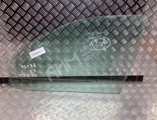Стекло двери передней левой Skoda Octavia A4 Tour (1U) 1996-2010  Skoda Octavia Octavia A4 Tour (1U) 1996-2010