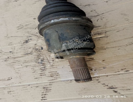 Полуось передняя правая (приводной вал, ШРУС) Volvo V40 I (VW) 1995-2000  Volvo V40 V40 I (VW) 1995-2000