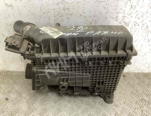 Корпус воздушного фильтра Renault Safrane 1992-2000  Renault Safrane Safrane 1992-2000