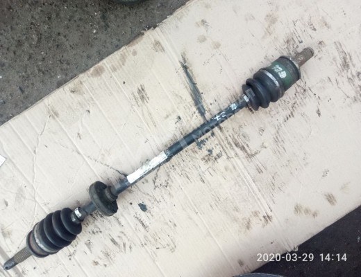 Полуось передняя правая (приводной вал, ШРУС) Mazda 323 V (BA) 1994-1998  Mazda 323 323 V (BA) 1994-1998