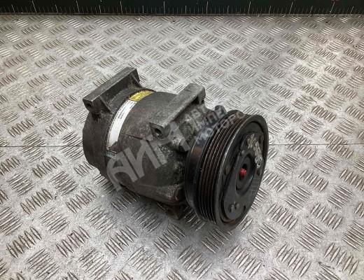 Компрессор кондиционера Renault Megane I 1995-2002  Renault Megane Megane I 1995-2002