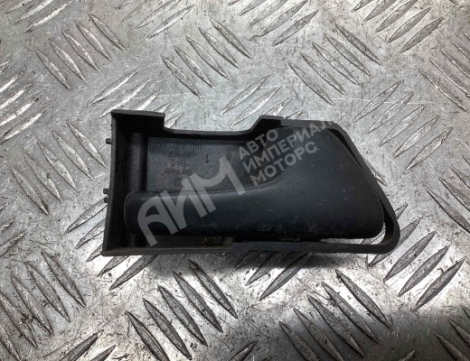 Ручка внутренняя передняя правая Volkswagen Golf III (1H) 1991-1997  Volkswagen Golf Golf III (1H) 1991-1997