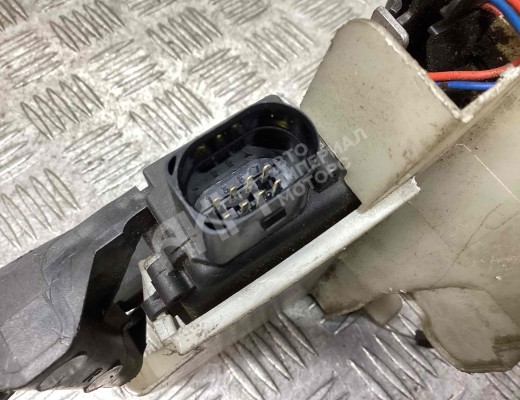 Замок двери передней правой Volkswagen Passat B5 (3B) 1996-2000  Volkswagen Passat Passat B5 (3B) 1996-2000