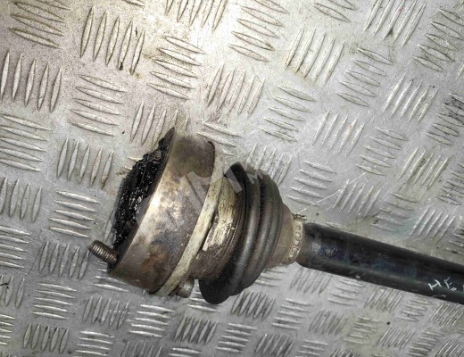Полуось передняя правая (приводной вал, ШРУС) Audi 100 C3 1982-1991  Audi 100 100 C3 1982-1991