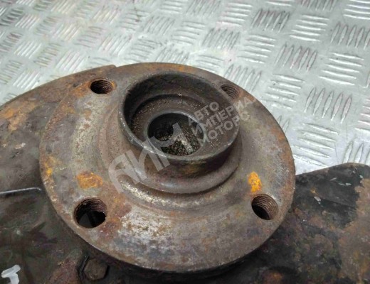 Ступица передняя левая Audi 80 B3 (89) 1986-1991  Audi 80 80 B3 (89) 1986-1991