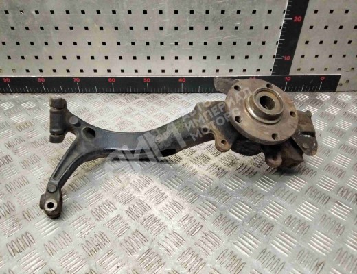 Кулак поворотный правый Audi A4 B5 (8D) 1994-1999  Audi A4 A4 B5 (8D) 1994-1999