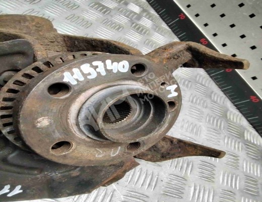 Ступица передняя правая Volkswagen Golf IV (1J) 1997-2004  Volkswagen Golf Golf IV (1J) 1997-2004