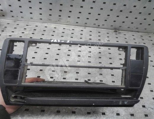 Консоль салона (кулисная часть) Volkswagen Passat B5 (3B) 1996-2000  Volkswagen Passat Passat B5 (3B) 1996-2000
