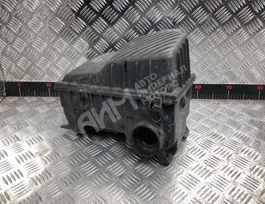 Корпус воздушного фильтра Volkswagen Passat B3 1988-1993  Volkswagen Passat Passat B3 1988-1993