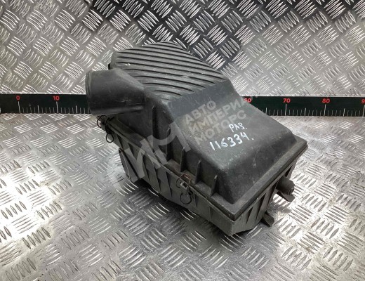 Корпус воздушного фильтра Volkswagen Passat B3 1988-1993  Volkswagen Passat Passat B3 1988-1993