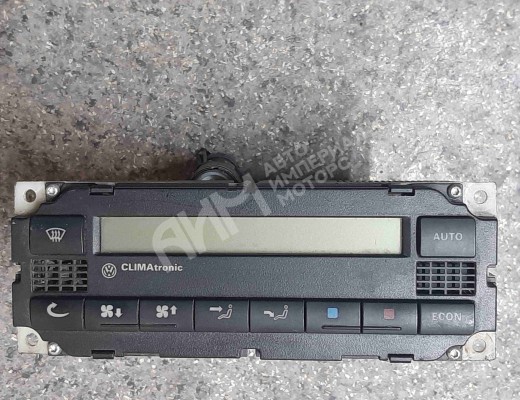 Блок управления печки/климат-контроля Volkswagen Passat B5 (3B) 1996-2000  Volkswagen Passat Passat B5 (3B) 1996-2000