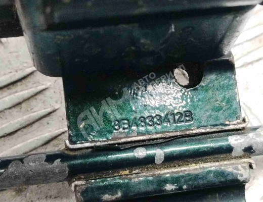 Петля двери задней правой Volkswagen Passat B5 (3B) 1996-2000  Volkswagen Passat Passat B5 (3B) 1996-2000
