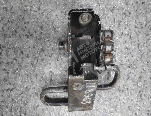 Петля двери передней правой  Audi A6 C5 (4B) 1997-2001