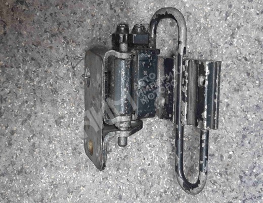 Петля двери задней левой Volkswagen Passat B5 (3B) 1996-2000  Volkswagen Passat Passat B5 (3B) 1996-2000