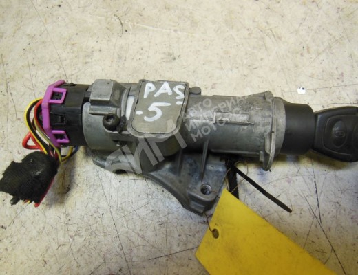 Замок зажигания Volkswagen Passat B5 (3B) 1996-2000  Volkswagen Passat Passat B5 (3B) 1996-2000