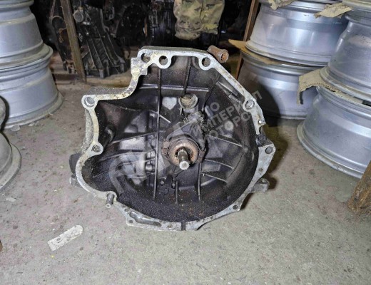 КПП механическая (МКПП) 5-ступенчатая  Audi 100 C3 1982-1991