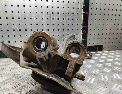 Кулак поворотный правый Audi A4 B5 (8D) 1994-1999  Audi A4 A4 B5 (8D) 1994-1999