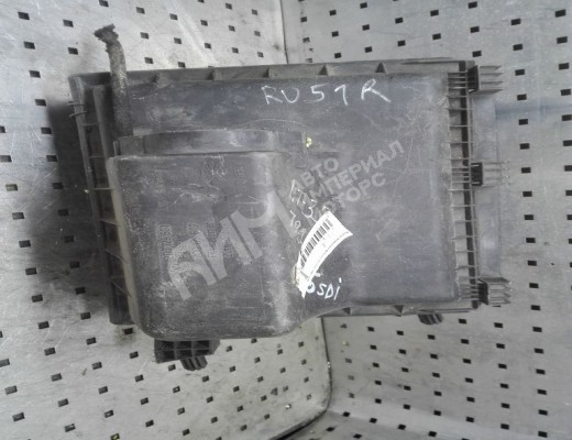 Корпус воздушного фильтра Volkswagen LT II (2D) 1996-2006  Volkswagen LT LT II (2D) 1996-2006