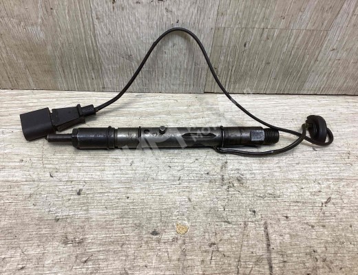 Форсунка Audi A6 C5 (4B) 1997-2001  Audi A6 A6 C5 (4B) 1997-2001