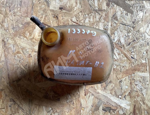 Бачок расширительный Volkswagen Golf II 1983-1992  Volkswagen Golf Golf II 1983-1992