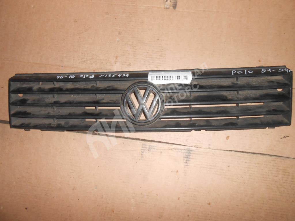 Решетка радиатора  Volkswagen Polo