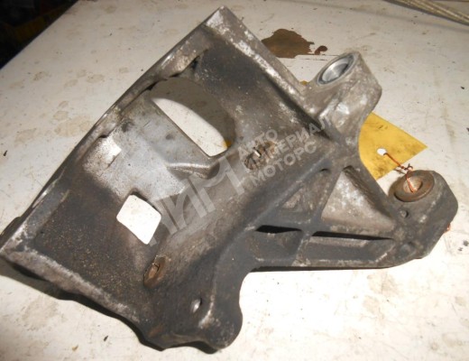 Кронштейн гидроусилителя Volkswagen Golf III (1H) 1991-1997  Volkswagen Golf Golf III (1H) 1991-1997