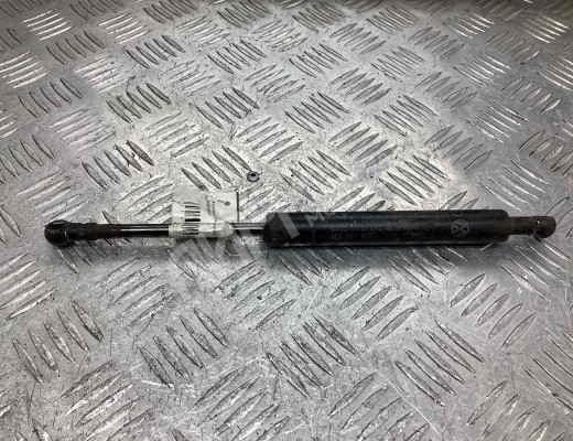 Амортизатор крышки багажника (3-5 двери) Audi 80 B4 (8C) 1991-1995  Audi 80 80 B4 (8C) 1991-1995