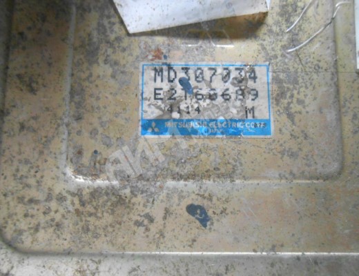 Блок управления двигателем Mitsubishi Galant VII 1992-1996  Mitsubishi Galant Galant VII 1992-1996