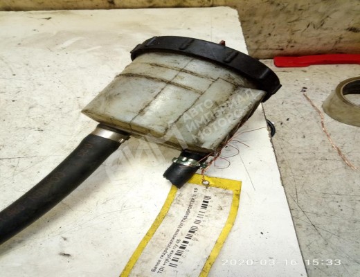 Бачок гидроусилителя Volkswagen Transporter T4 (7D) 1990-1997  Volkswagen Transporter Transporter T4 (7D) 1990-1997