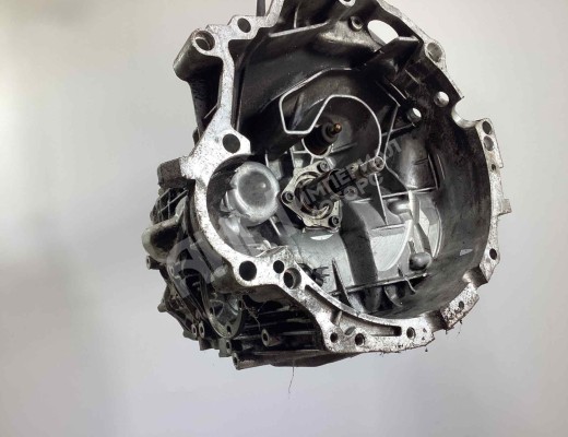 КПП механическая (МКПП) 5-ступенчатая Audi A4 B5 (8D) 1994-1999  Audi A4 A4 B5 (8D) 1994-1999