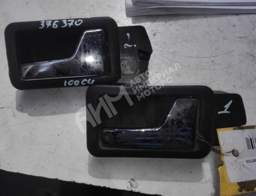 Ручка внутренняя передняя правая Audi 100 C4 (4A) 1990-1995  Audi 100 100 C4 (4A) 1990-1995